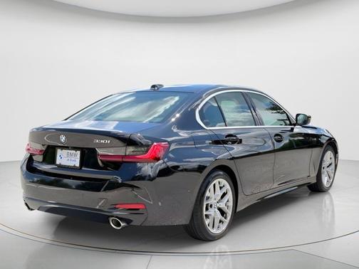 Jet Black 2025 BMW 330 330i