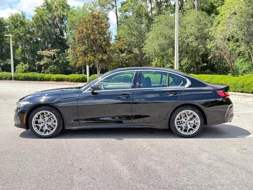 Jet Black 2025 BMW 330 330i