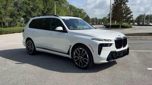 2025 BMW X7 xDrive40i