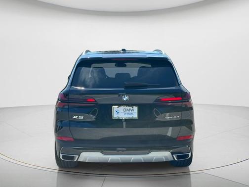 Black Sapphire Metallic 2025 BMW X5 xDrive40i