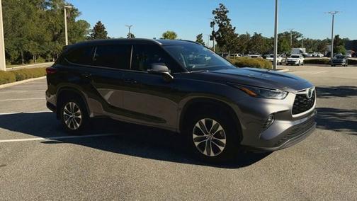 2023 Toyota Highlander Hybrid XLE