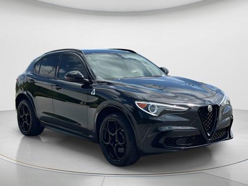 Vulcano Black Metallic 2023 Alfa Romeo Stelvio Quadrifoglio