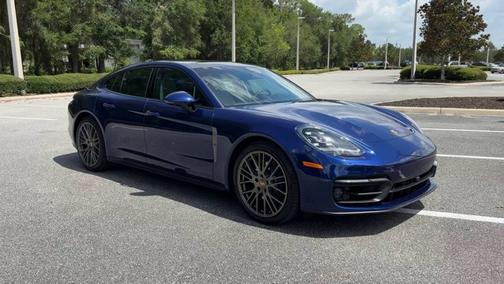 2023 Porsche Panamera 4 Platinum Edition