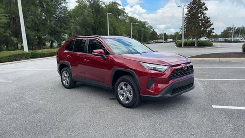 2022 Toyota RAV4 Hybrid XLE