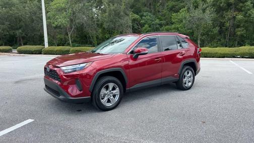 2022 Toyota RAV4 Hybrid XLE