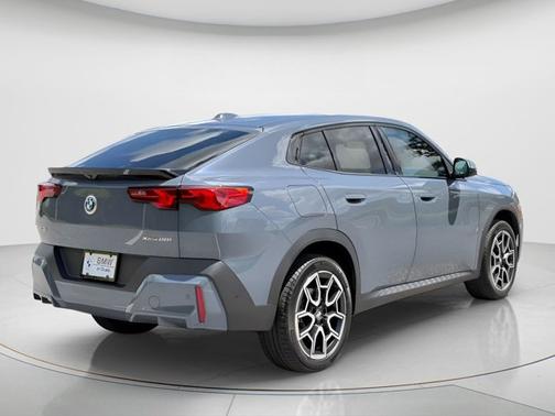 Storm Bay Metallic 2025 BMW X2 xDrive28i