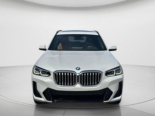 Mineral White Metallic 2022 BMW X3 sDrive30i