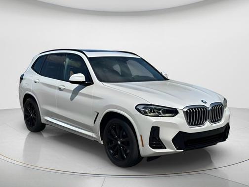 Mineral White Metallic 2022 BMW X3 sDrive30i