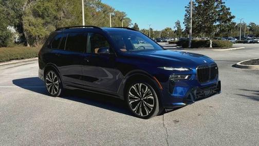 2024 BMW X7 M60i