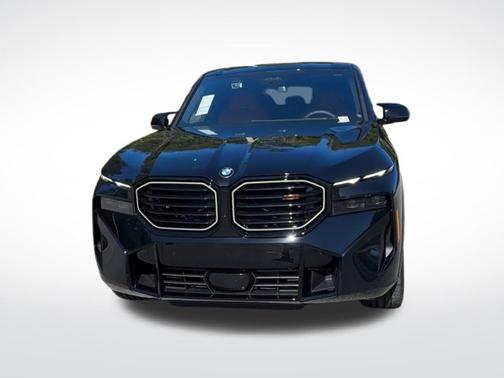 Black Sapphire Metallic 2026 BMW XM Label