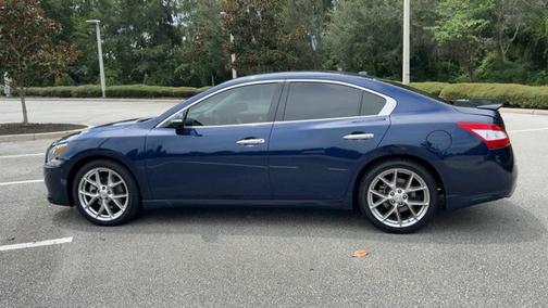 2010 Nissan Maxima 3.5 SV w/Sport Pkg