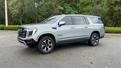 2025 GMC Yukon XL AT4