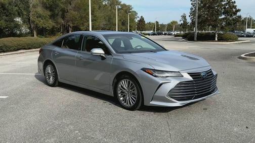 2022 Toyota Avalon Hybrid Limited