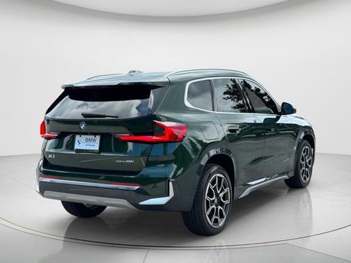 San Remo Green Metallic 2023 BMW X1 xDrive28i