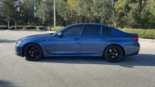 2021 BMW 530 i