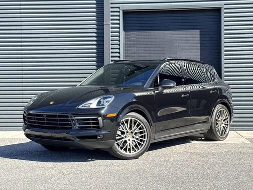 2023 Porsche Cayenne 
