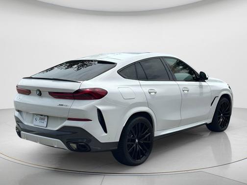 Alpine White 2025 BMW X6 xDrive40i