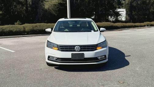 2016 Volkswagen Passat 1.8T SE w/Technology