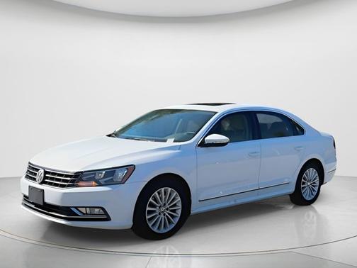 2016 Volkswagen Passat 1.8T SE w/Technology
