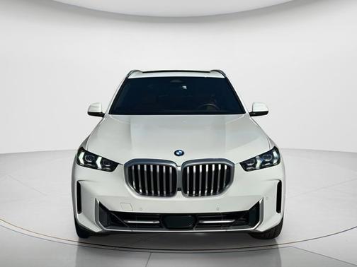 Alpine White 2024 BMW X5 sDrive40i