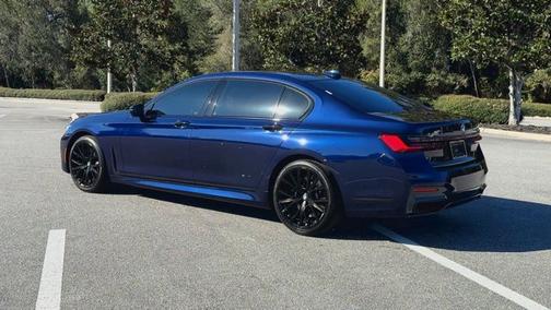 2021 BMW 750 750i xDrive