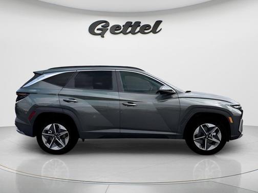 Amazon Gray 2025 Hyundai TUCSON Hybrid SEL Convenience