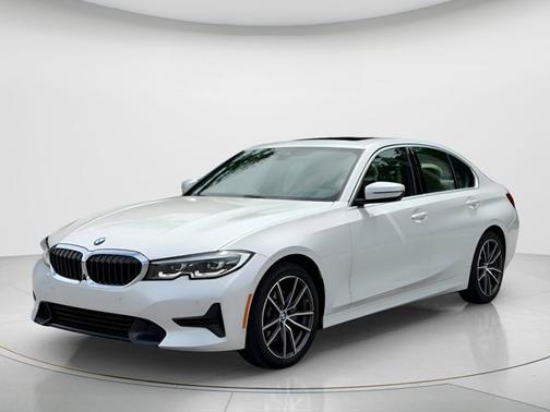 White Metallic 2021 BMW 330 i