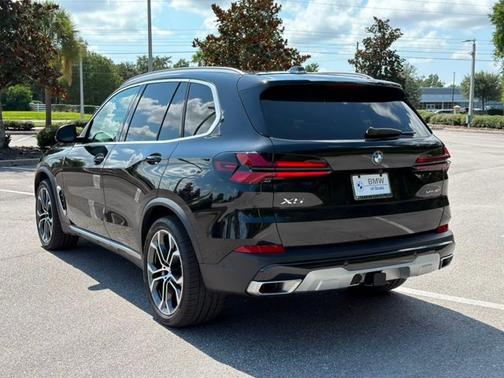 Black Sapphire Metallic 2026 BMW X5 xDrive40i