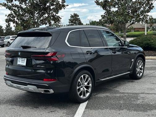 Black Sapphire Metallic 2026 BMW X5 xDrive40i