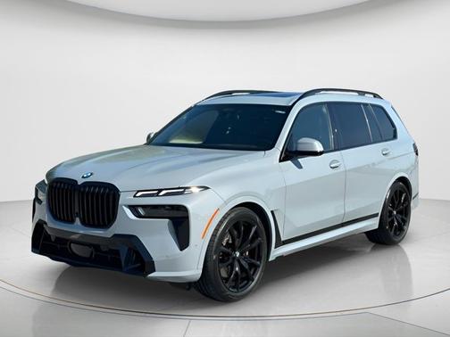 Brooklyn Grey Metallic 2025 BMW X7 xDrive40i
