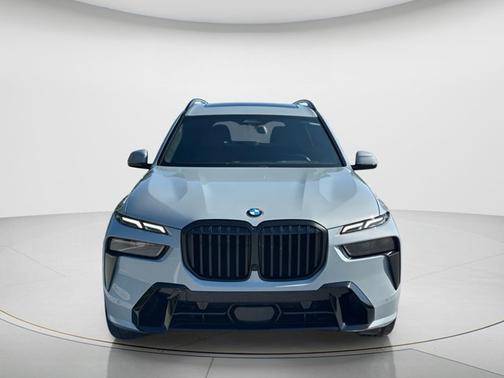 Brooklyn Grey Metallic 2025 BMW X7 xDrive40i