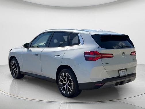 Mineral White Metallic 2026 BMW X3 30 xDrive