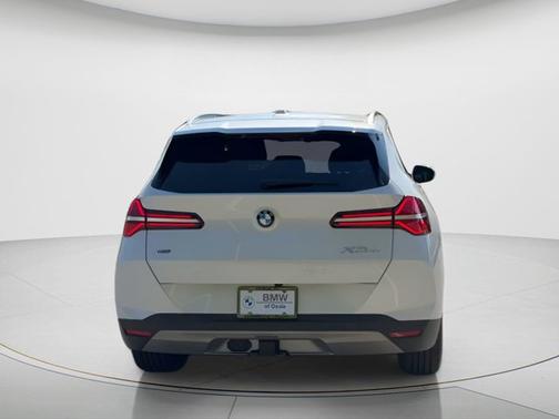 Mineral White Metallic 2026 BMW X3 30 xDrive