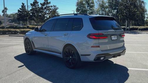 2025 BMW X7 xDrive40i