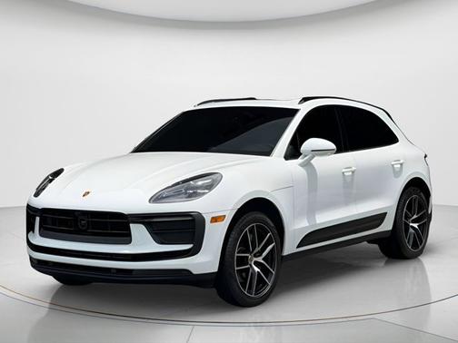 White 2024 Porsche Macan