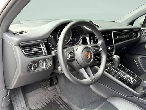 White 2024 Porsche Macan