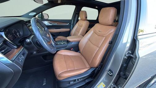 2023 Cadillac XT5 FWD Premium Luxury