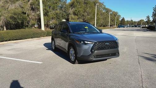 2025 Toyota Corolla Cross LE