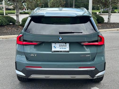 Cape York Green Metallic 2026 BMW X1 xDrive28i