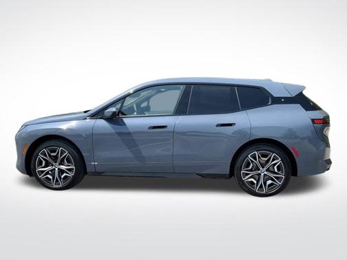 2026 BMW iX xDrive45