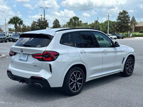 Mineral White Metallic 2022 BMW X3 sDrive30i