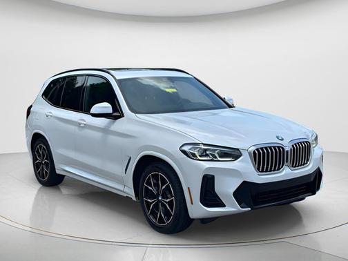 Mineral White Metallic 2022 BMW X3 sDrive30i