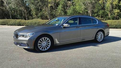 2016 BMW 740 i