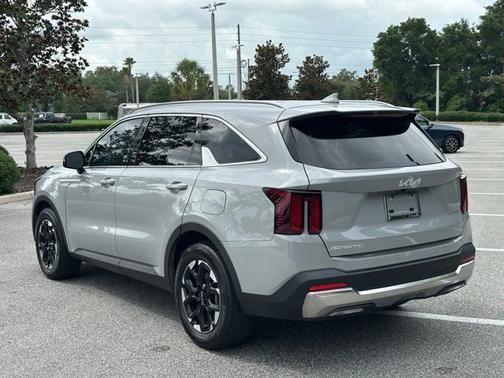 Wolf Gray 2024 Kia Sorento S