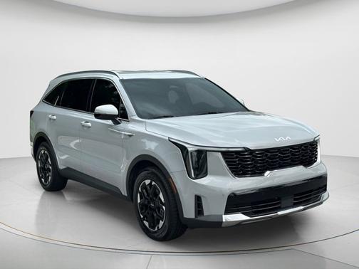 Wolf Gray 2024 Kia Sorento S