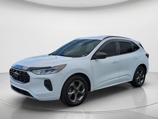 Oxford White 2023 Ford Escape ST-Line