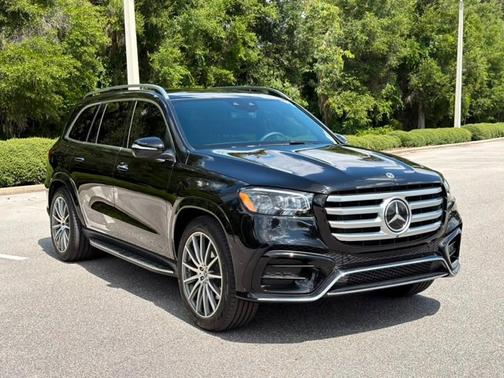 Black 2026 Mercedes-Benz GLS 580 GLS 580