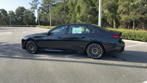 2024 BMW 740 740i