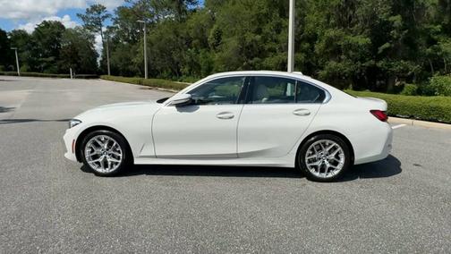 2025 BMW 330 330i