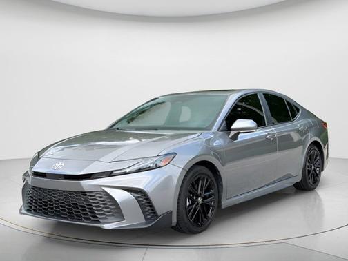 Heavy Metal 2025 Toyota Camry SE